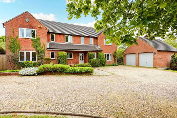 5 Bedroom Detached House For Sale In Shepperds Close, North Marston, Buckingham, MK18