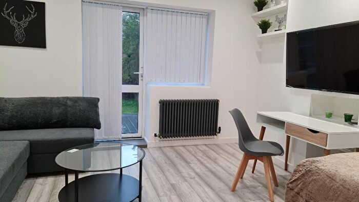 1 Bedroom Flat To Rent In Wallwood Street, London, E14