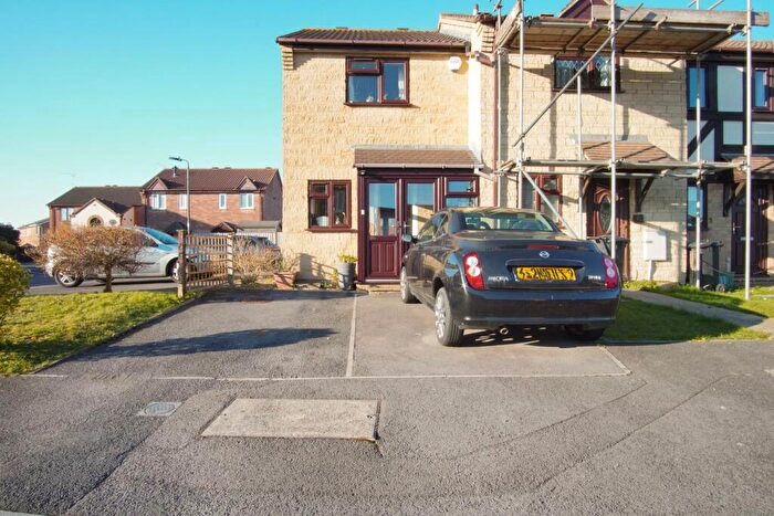 2 Bedroom End Of Terrace House To Rent In Meadow Way, Bradley Stoke, Bristol, BS32