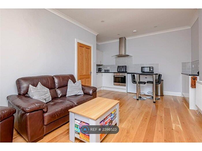 1 Bedroom Flat To Rent In Stewart Terrace, Edinburgh, EH11
