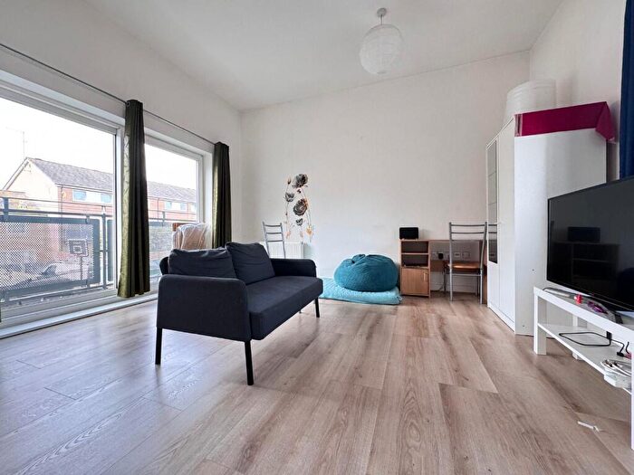 1 Bedroom Flat To Rent In Miles Drive, London, SE28