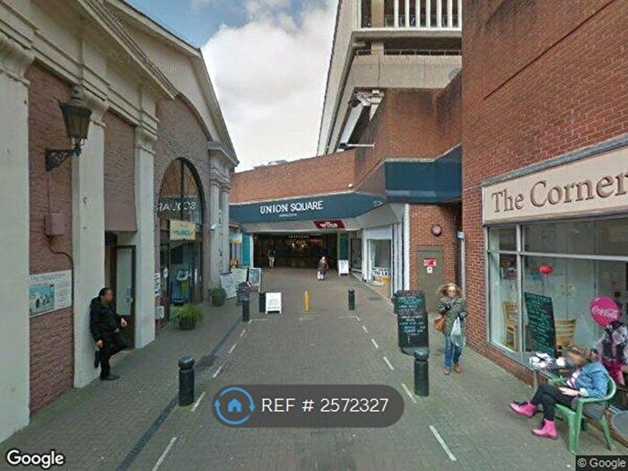 1 Bedroom Flat To Rent In Albert Court, Torquay, TQ1