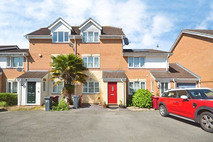 4 Bedroom Property To Rent In Elm Park, Reading, RG30