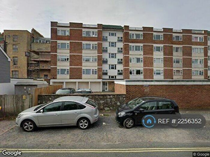 1 Bedroom Flat To Rent In Ward Court, Hayling Island, PO11