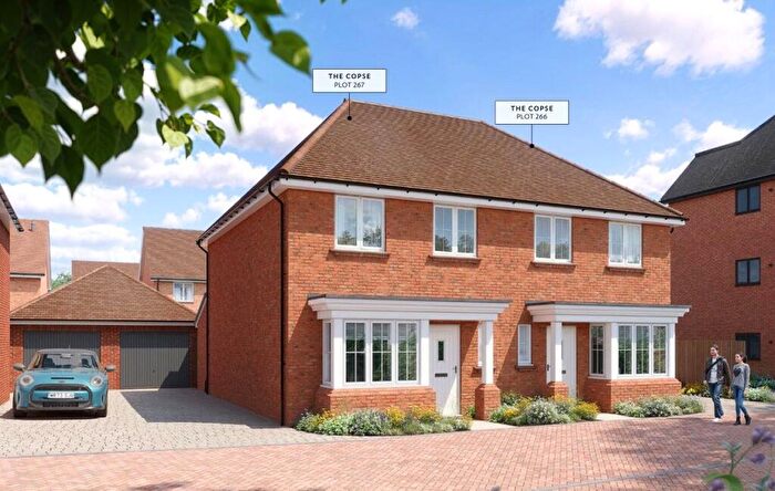 3 Bedroom Semi-Detached House For Sale In Hitches Lane, Fleet, GU51