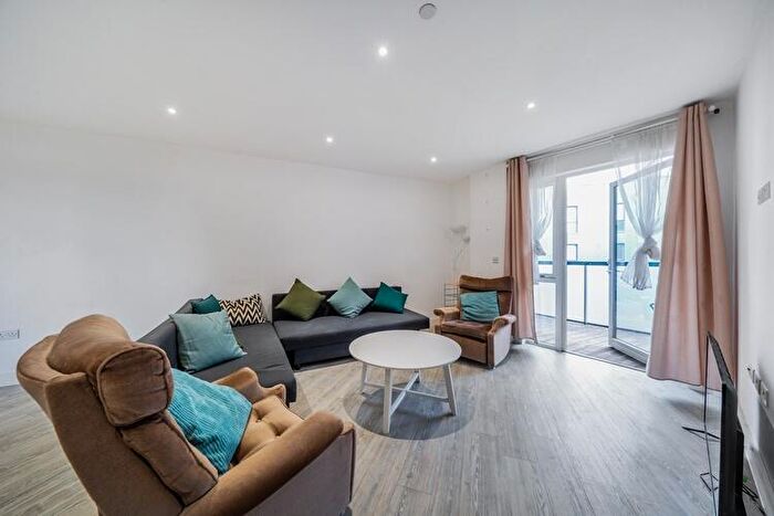 1 Bedroom Flat For Sale In Melody House, Brent, London, NW10