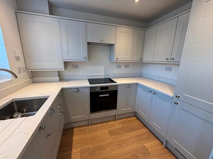 2 Bedroom House To Rent In Wavytree Close, Warwick, CV34