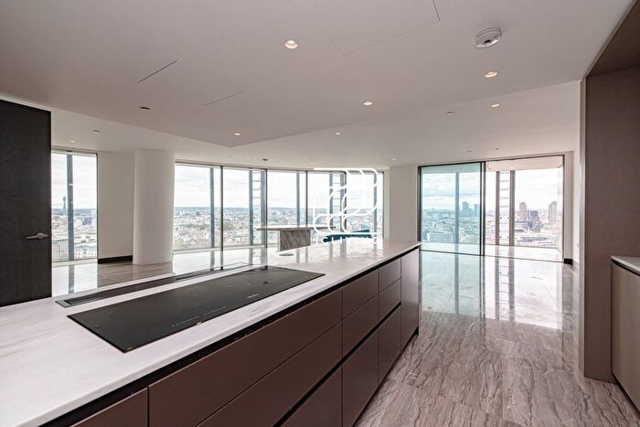 3 Bedroom Flat To Rent In Blackfriars Road, London, SE1