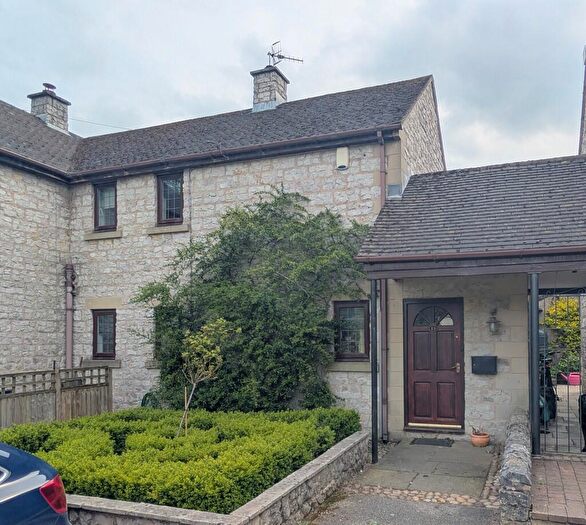 2 Bedroom Semi-Detached House For Sale In Smithy Close, Parwich, DE6