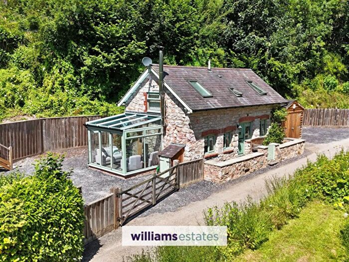 2 Bedroom Detached House For Sale In Pwllglas, Ruthin, LL15