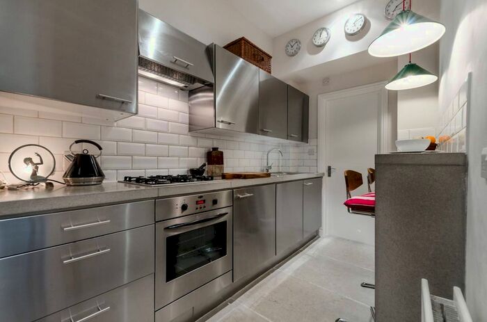 Studio To Rent In Constantine Road, Hampstead, London, NW3