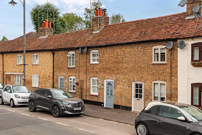 2 Bedroom Terraced House For Sale In Cambridge Road, Wadesmill, SG12