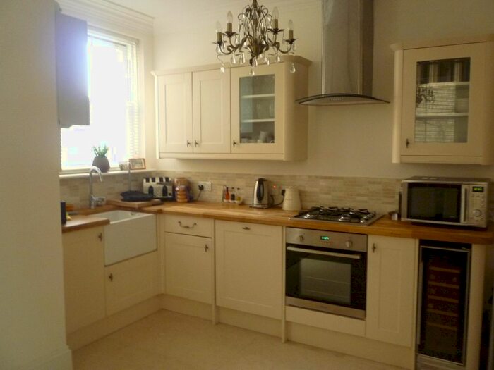 2 Bedroom Property To Rent In Pitman Street, Pontcanna, Cardiff, CF11