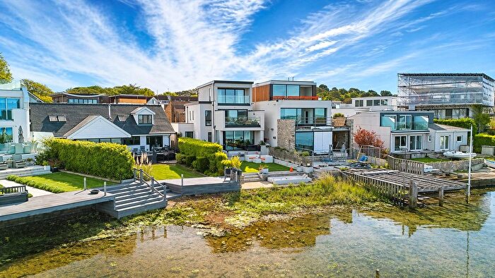 4 Bedroom Detached House For Sale In Lagoon Road, Lilliput, BH14