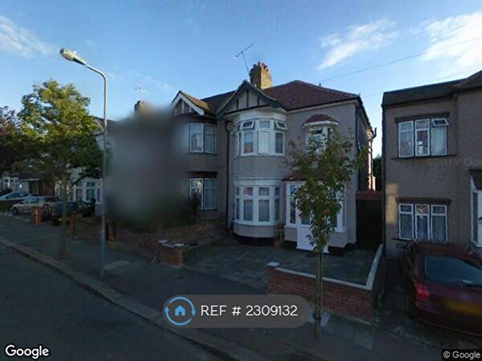 4 Bedroom Terraced House To Rent In Campbell Avenue, Ilford, IG6