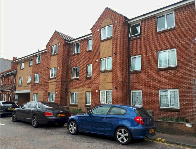 2 Bedroom Flat To Rent In Haviland Road, Boscombe, Bournemouth, BH7