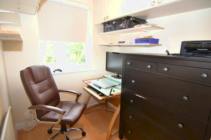 3 Bedroom Detached House To Rent In Kingston Upon Thames, Surrey, Uk, KT1