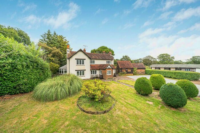 4 Bedroom Detached House For Sale In Gatehouse Lane, Goddards Green, Hassocks, West Sussex, BN6
