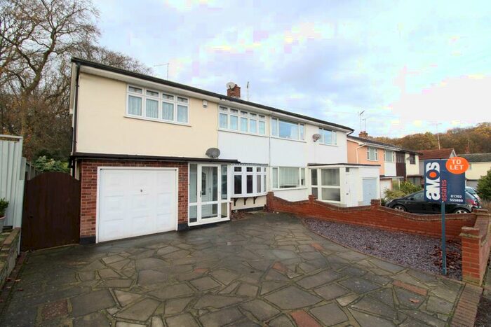 3 Bedroom Semi-Detached House To Rent In Westwood Gardens, Hadleigh, Essex, SS7