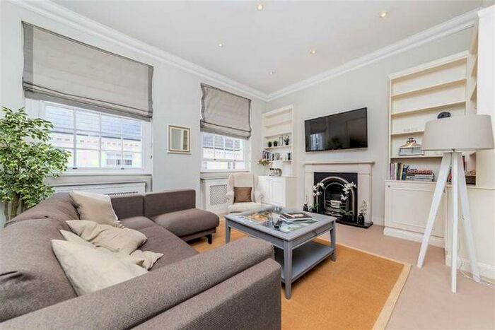 3 Bedroom Property To Rent In Queen's Gate Place Mews, London, SW7