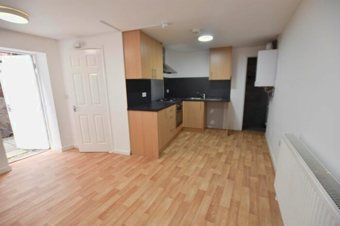 2 Bedroom Flat To Rent In Market Place, Leicester, LE1
