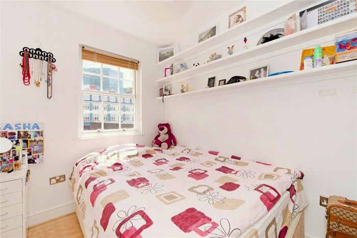 3 Bedroom Flat To Rent In Prince Regent Mews, Euston, NW1