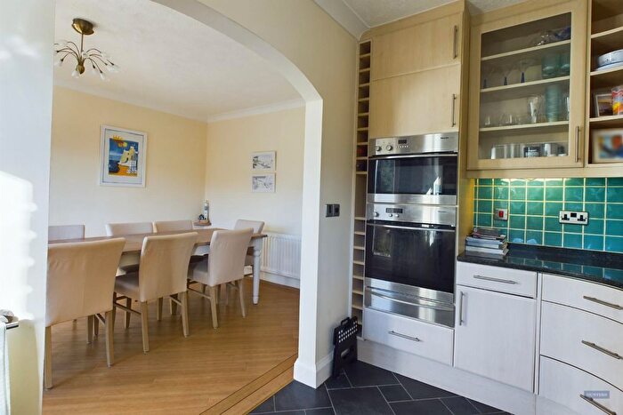 4 Bedroom Property To Rent In White Heather Court, Hythe, Southampton, SO45