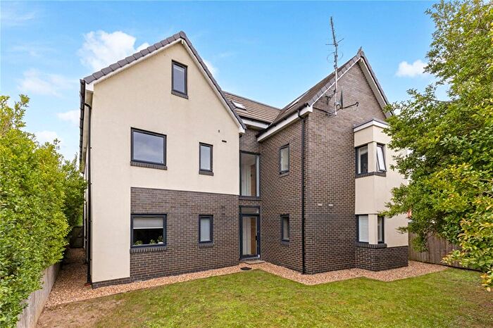 2 Bedroom Apartment For Sale In Onslow Road, Guildford, Surrey, GU1