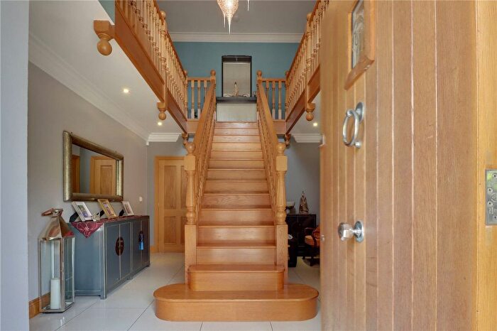 4 Bedroom Detached House For Sale In Spring Road, Harpenden, Hertfordshire, AL5