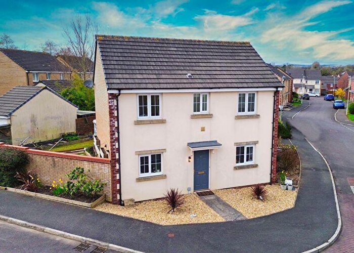 3 Bedroom Detached House For Sale In Rhodfa Cnocell Y Coed, Bridgend, CF31