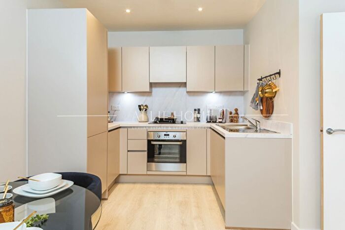 1 Bedroom Flat For Sale In Meadowlark House, Moorhen Drive, NW9