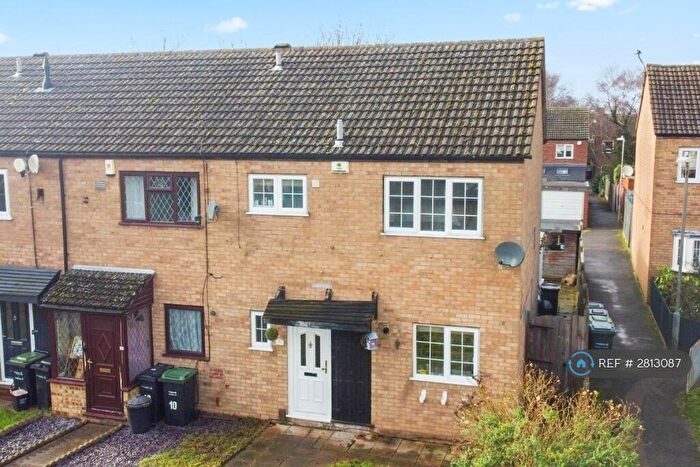 3 Bedroom End Of Terrace House To Rent In Abbots Field, Gravesend, DA12