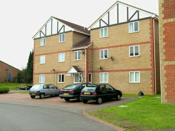 2 Bedroom Flat To Rent In Langley, SL3