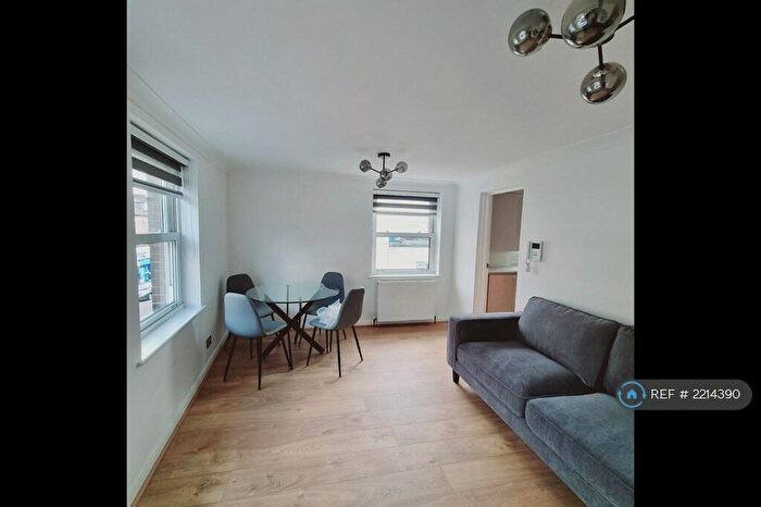 2 Bedroom Flat To Rent In Finsbury Park, London, N4
