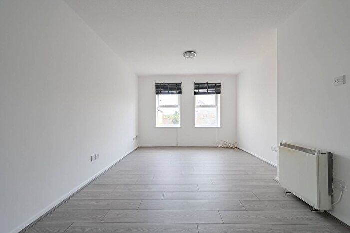 2 Bedroom Flat To Rent In Angelica Drive, Beckton, London, E6
