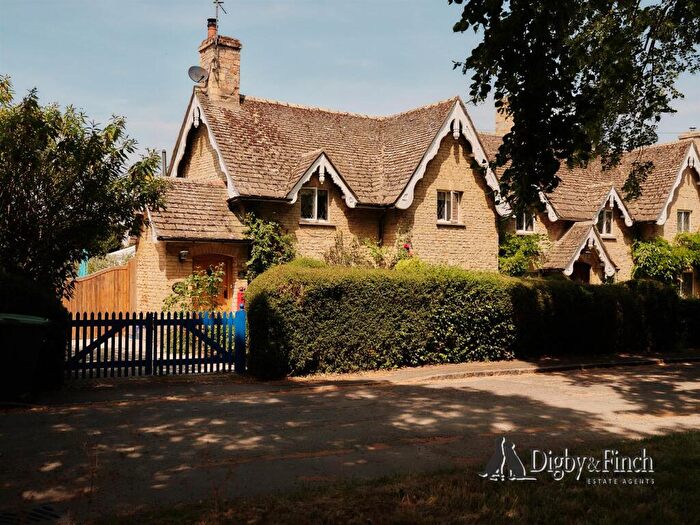 3 Bedroom House For Sale In Main Street, Laxton, NN17