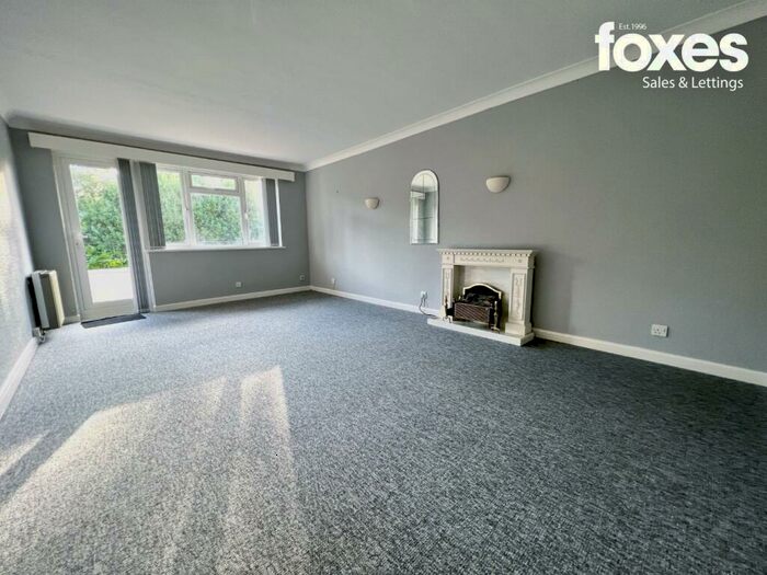 1 Bedroom Apartment To Rent In West Cliff Road, Bournemouth, Dorset, BH4