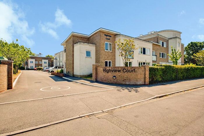 1 Bedroom Apartment For Sale In Highview Court, Highcliffe, BH23