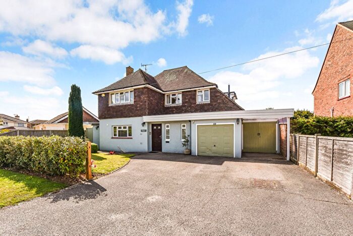4 Bedroom Detached House For Sale In Broomcroft Road, Felpham, PO22