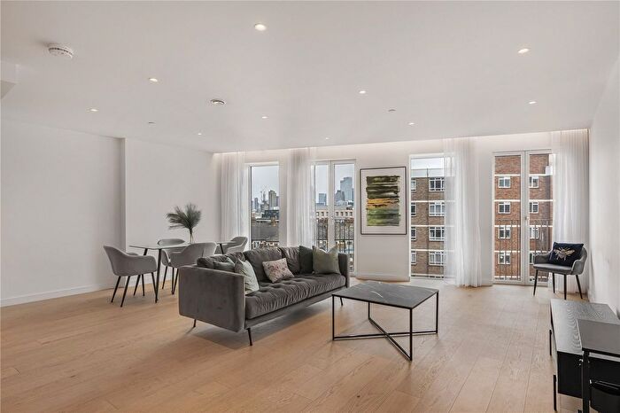 2 Bedroom Flat To Rent In Mount Pleasant, London, WC1X