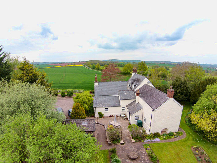 6 Bedroom Detached House For Sale In Peterstow, HR9