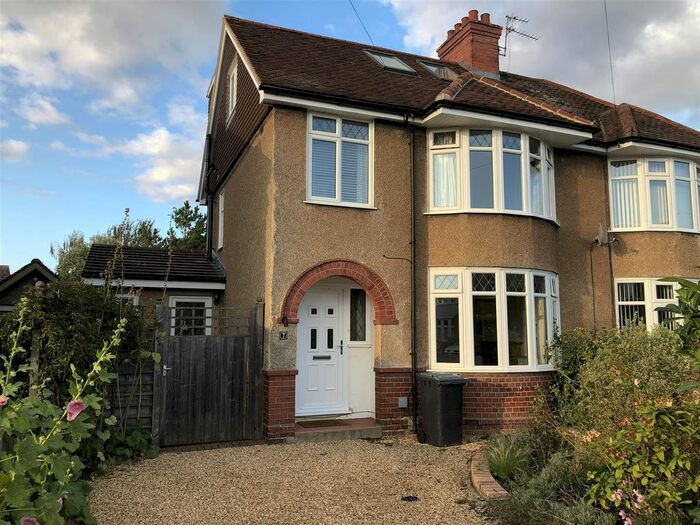 4 Bedroom Semi-Detached House To Rent In Everard Road, Bedford, MK41