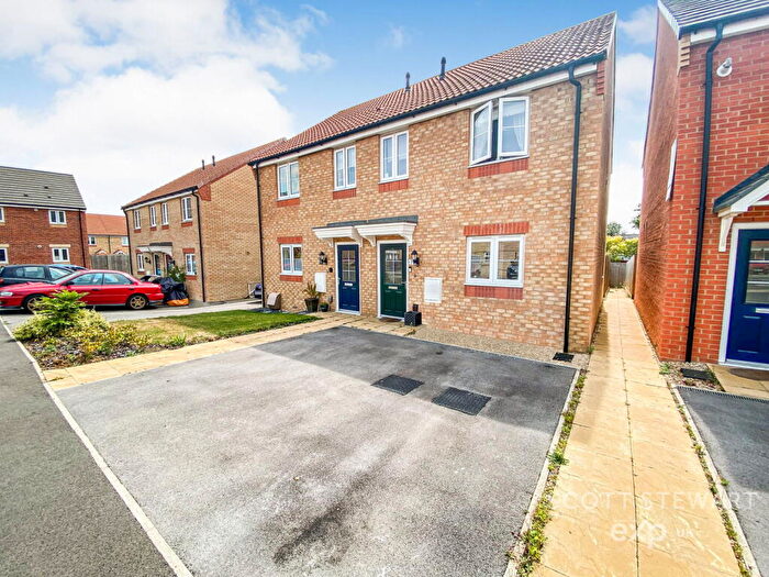 3 Bedroom Semi-Detached House For Sale In Cornflower Close, Whittlesey, Peterborough, PE7