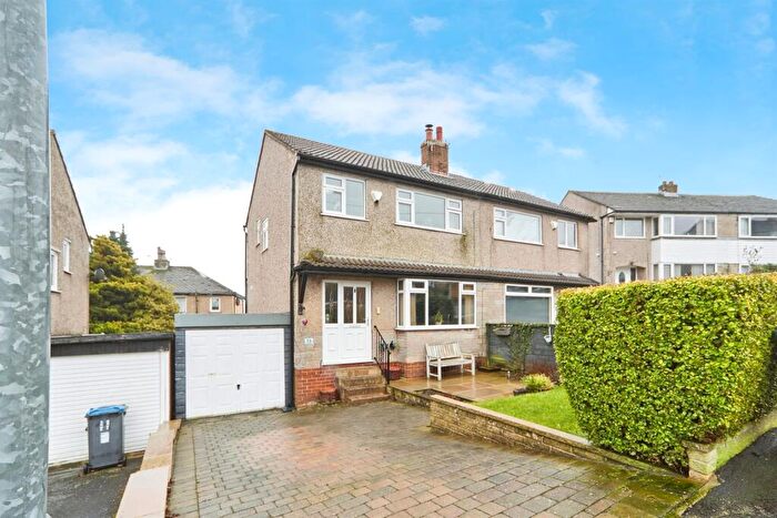 3 Bedroom Semi Detached House For Sale In Nessfield Drive, Keighley, BD22