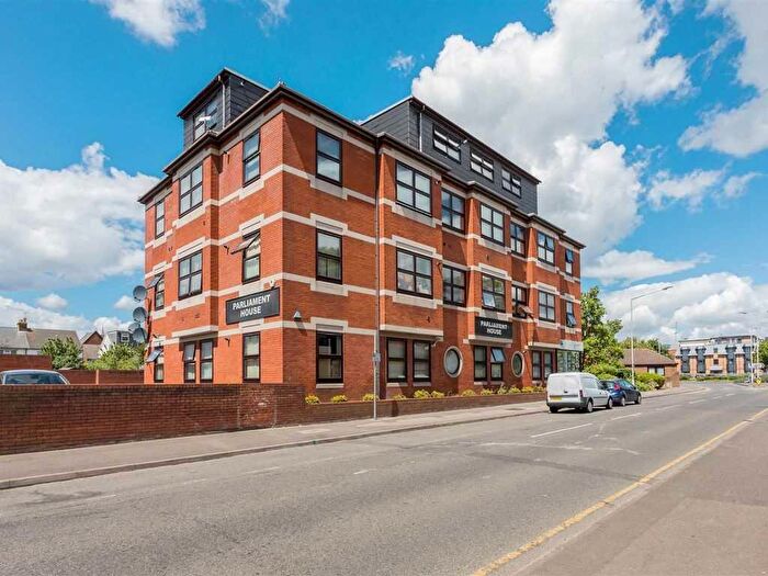 2 Bedroom Apartment For Sale In Parliament House, St Laurence Way, Slough, SL1
