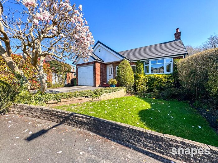 4 Bedroom Detached House For Sale In Southern Crescent, Bramhall, SK7