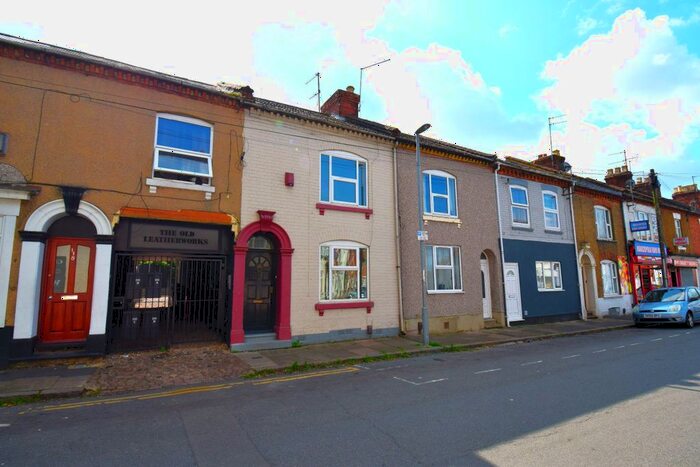 3 Bedroom Terraced House To Rent In Bailiff Street, Northampton, NN1
