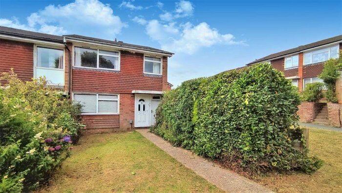 4 Bedroom End Of Terrace House To Rent In Eton Place, Farnham, GU9