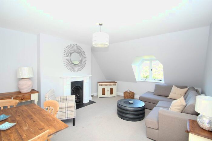 1 Bedroom Flat To Rent In Melrose Road, London, SW18