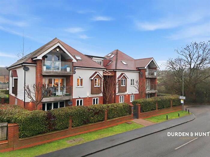 2 Bedroom Apartment For Sale In Chigwell Heights, Manor Road, Chigwell, IG7